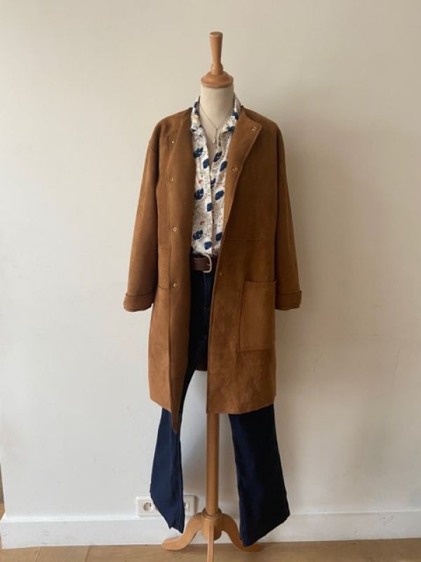 manteau MADE IN ITALY, chemisier IT HIPPIE