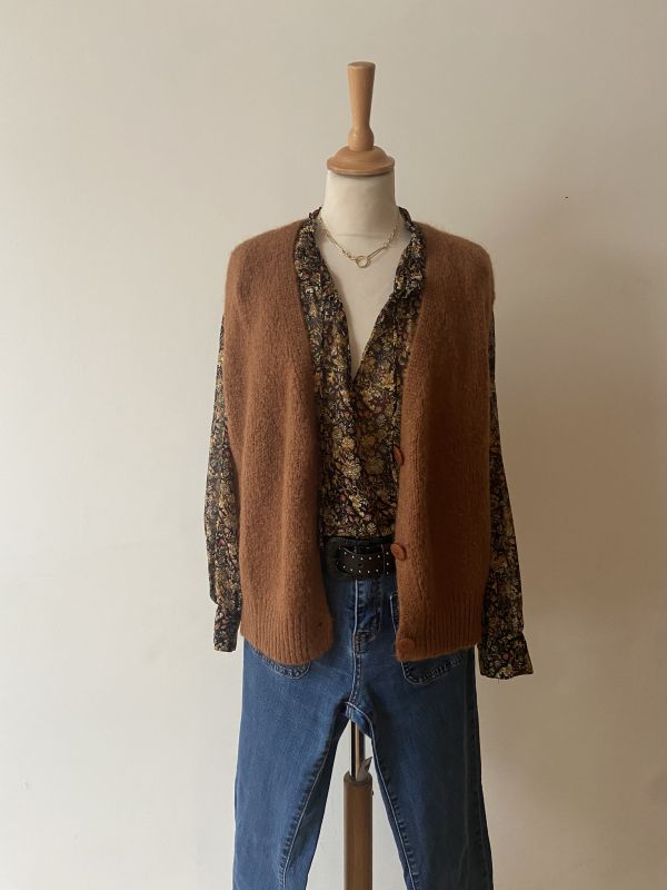 haut MANGO , gilet NAIS